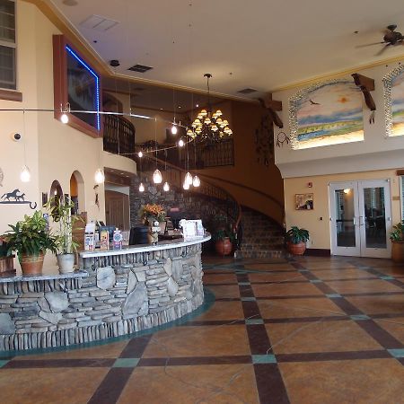 The Lodge At Rolling Hills Casino & Resort Corning Exterior photo